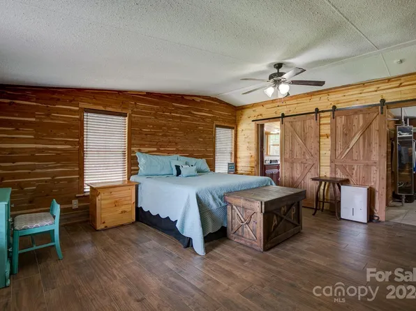 498 Hillcrest Rd, Mc Bee, SC 29101