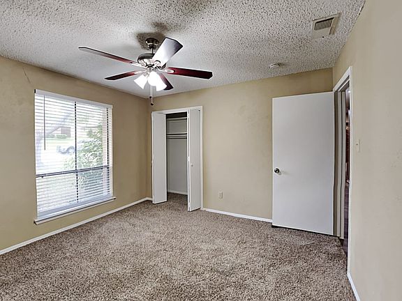 5th image of 420 Newcastle Dr