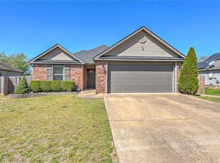 3136 Chelsey Ln, Springdale, AR 72764