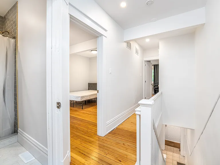 119 Hopewell Ave — Photo 39