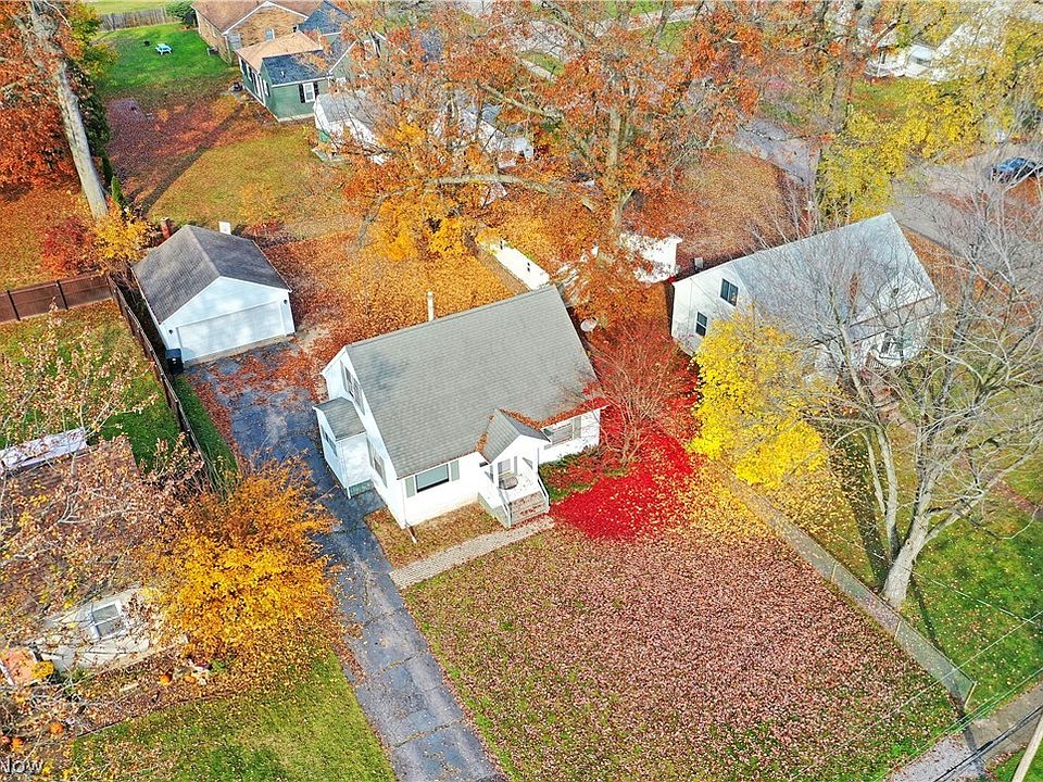 2097 Montclair St NE, Warren, OH 44483 Zillow
