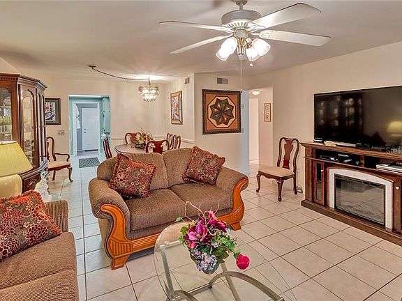 4th image of 5955 18th St N APT 3