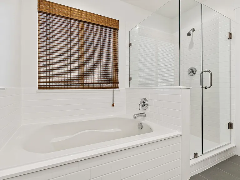 14806 S Queens Garden Ln — Photo 15
