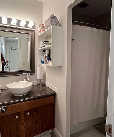 924 Oakcrest St #D — Photo 19