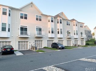 1523 Hudson Cir, Highland Park, NJ 08904