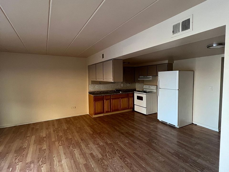1st image of 1817 S Harlem Ave #8
