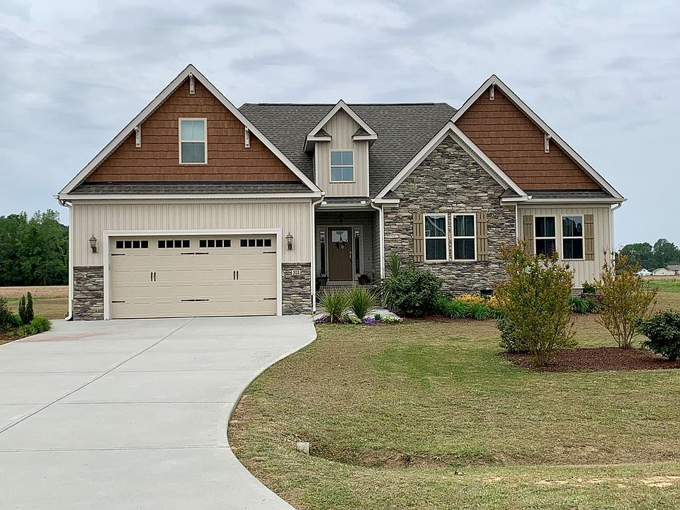 1st image of 203 Northfield Dr