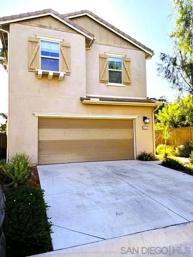 Serra — Photo 1