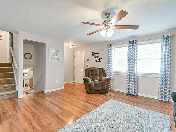 5th image of 3616 Christopher Pl