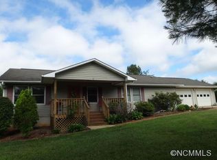 40 Anna Glenn Ln, Weaverville, NC 28787
