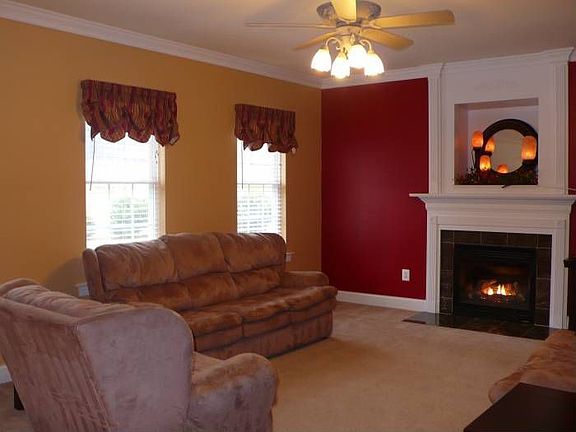 3rd image of 1706 Stoney Creek Dr