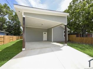 2318 E Houston St, San Antonio, TX 78202