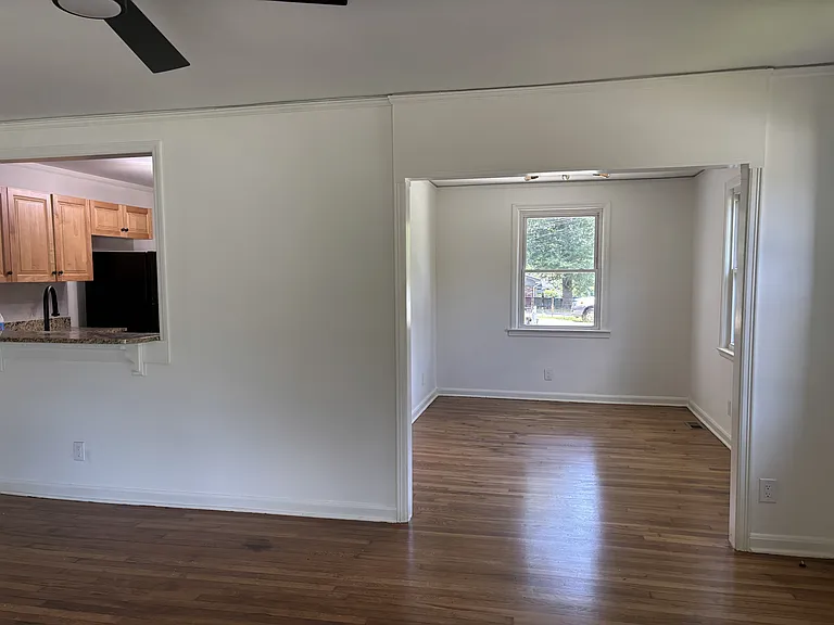 1201 Hancock St — Photo 5