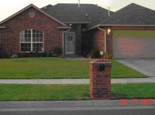 1645 SW 32nd St, Moore, OK 73160