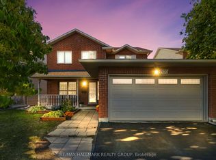 1920 Leclair Cres, Ottawa, ON K1E3S7