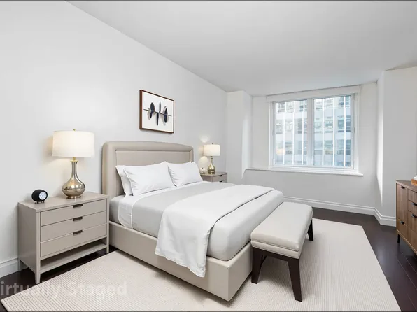 212 East 47th Street 11H image 2 of 9