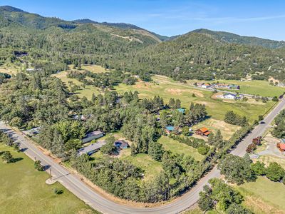 6200 Dark Hollow Rd, Medford, OR, 97501