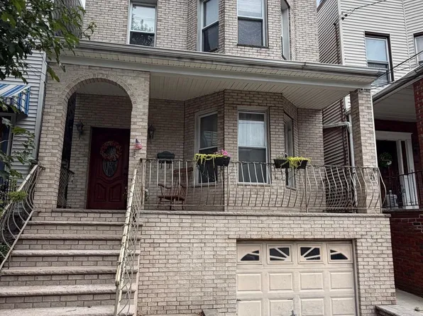 110 Hauxhurst Ave, Weehawken, NJ 07086