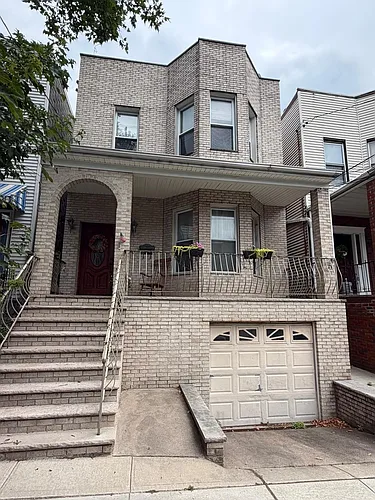 110 Hauxhurst Ave Photo 1