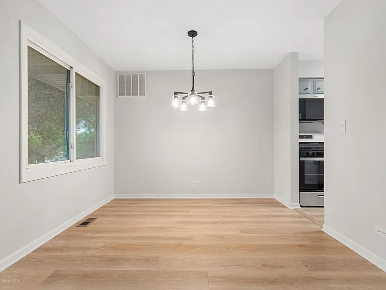 3008 Roberts Dr #7 — Photo 5