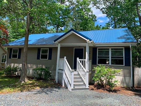 2nd image of 5 Evergreen Ct