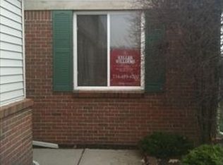 37044 Condor Ct #42, Westland, MI 48185