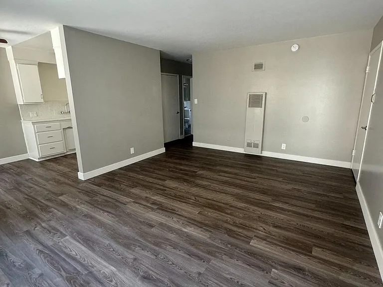 822 N Austin Ave — Photo 7