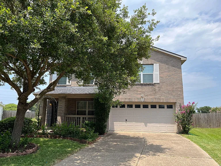 15202 Lynford Crest Dr — Photo 1