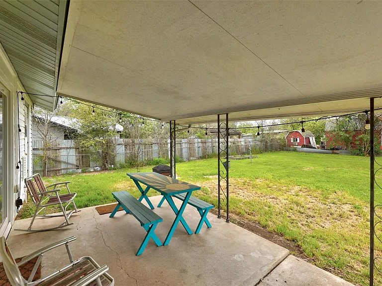 2713 Friar Tuck Ln — Photo 25