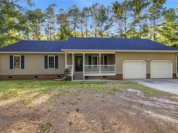 104 Robin Dr, South Mills, NC 27976