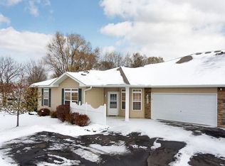 808 Roundhouse St, Shakopee, MN 55379