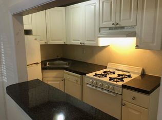708 Fairmount Ave #A, Philadelphia, PA 19123