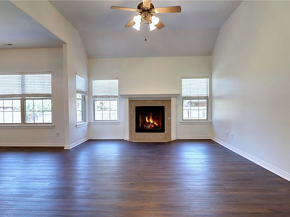 5th image of 6244 W Persimmon St