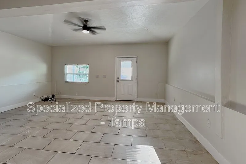 2 bed, 2.0 bath, 1460 sqft, $2,299 — Photo 4
