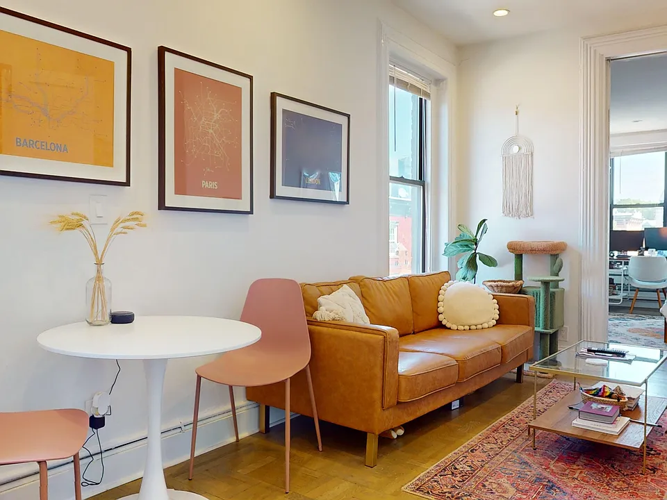 844 Park Ave #8