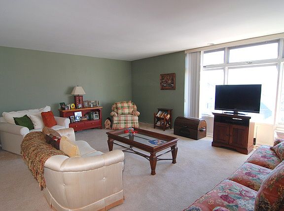 3rd image of 222 N Marion St APT 3D