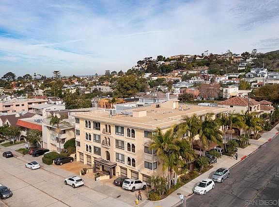 5th image of 7411 Herschel Ave Unit 2F