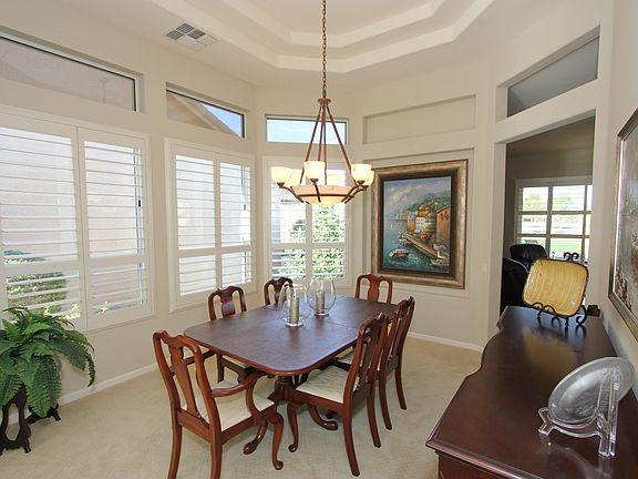 Formal Dining