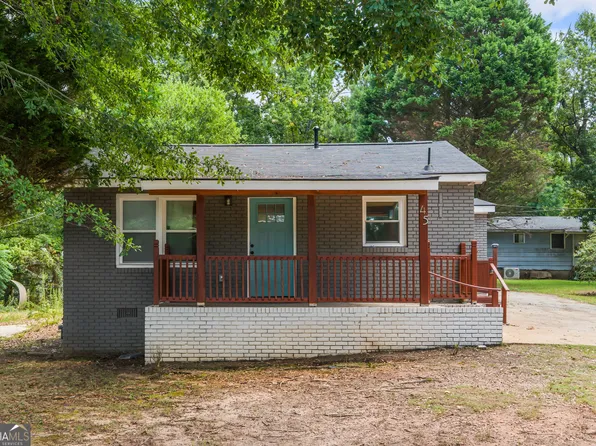45 Domineck St, Newnan, GA 30263