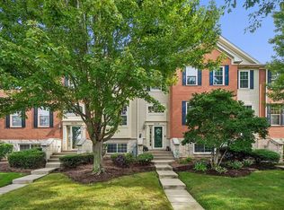 1628 Edinburgh Dr #100-2, Bartlett, IL 60103