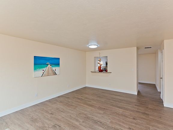 4th image of 575-28 1/2 Rd #44