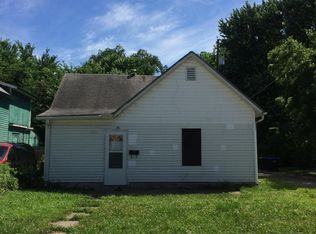 215 NE Paramore St, Topeka, KS 66608