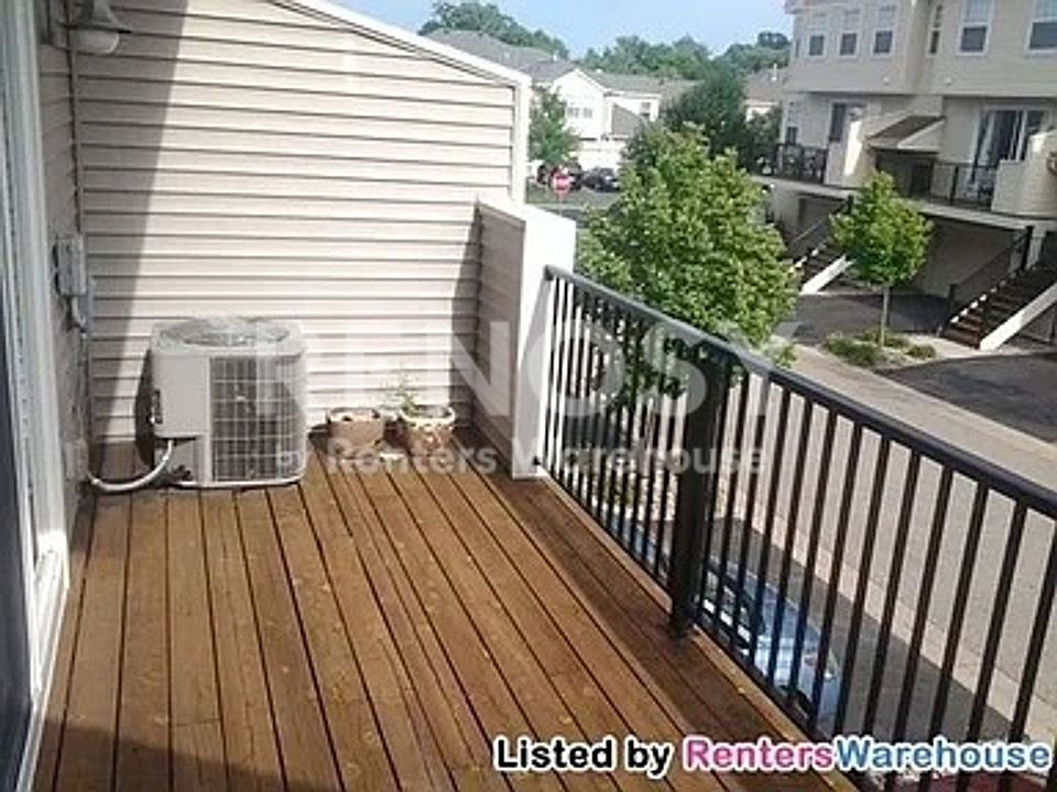 2nd image of 7528 Parkridge Ln