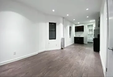Rented by Nolita Group