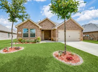 280 Thoroughbred St, Waxahachie, TX 75165