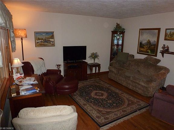 4th image of 125 Crisswill Rd