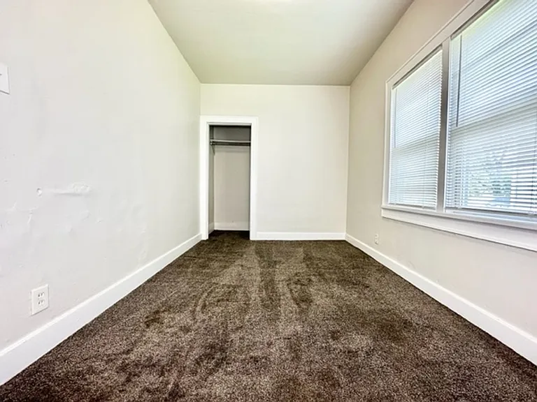 1152 Stuart St — Photo 18