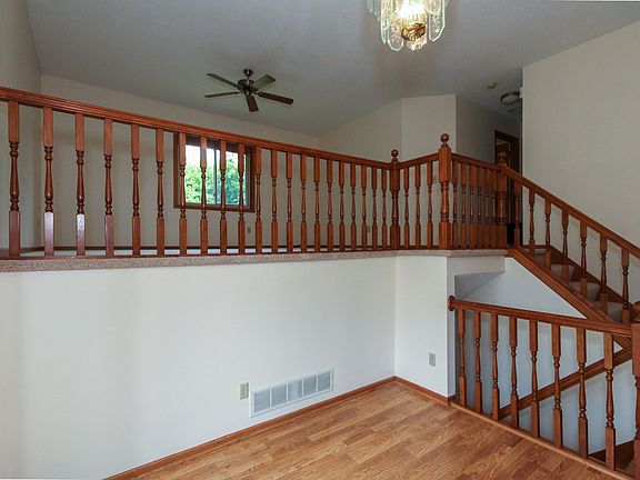 5th image of 1884 125th Ln NE
