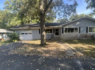 1724 McClintock Ave, Belleville, IL 62221