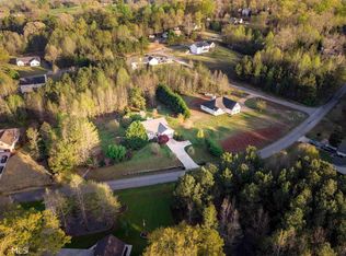 147 Buckeye Trails Dr, Commerce, GA 30530